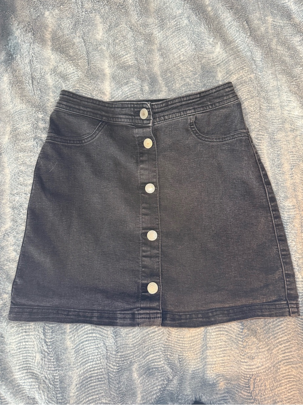 H&M Black Button-Front A-Line Skirt